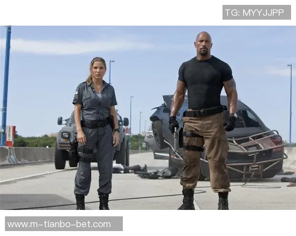 激情四溢的德国女子足球赛海报展现运动魅力与团队精神