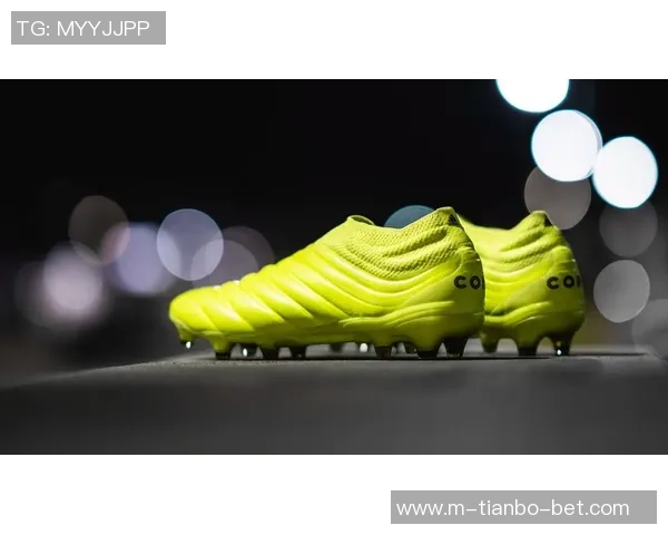 西宁足球鞋的选择与搭配技巧助你在球场上尽显风采 西宁足球鞋的选择与搭配技巧助你在球场上尽显风采